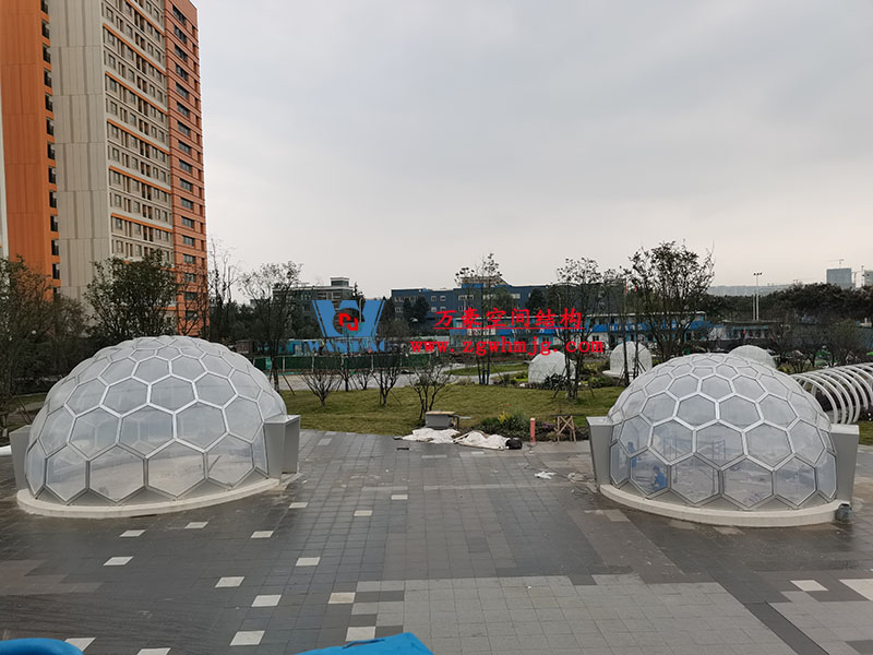 etfe膜結(jié)構(gòu)產(chǎn)品為何如此受歡迎？萬(wàn)豪ETFE膜結(jié)構(gòu)公司為什么會(huì)得到大家的信賴？