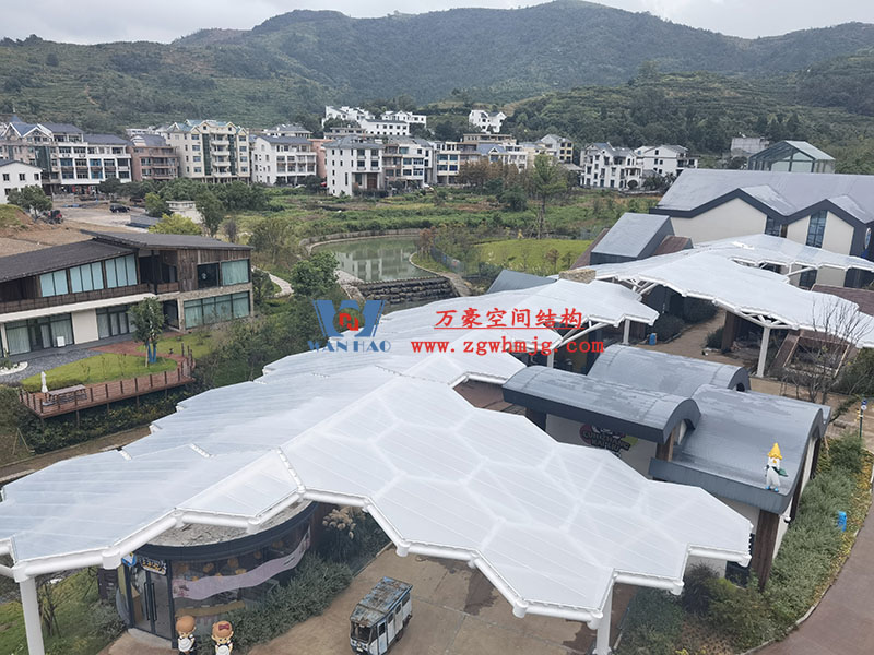 ETFE膜結(jié)構(gòu)建筑有哪些優(yōu)勢(shì)？ETFE膜結(jié)構(gòu)材料對(duì)比其他材料有哪些優(yōu)點(diǎn)？
