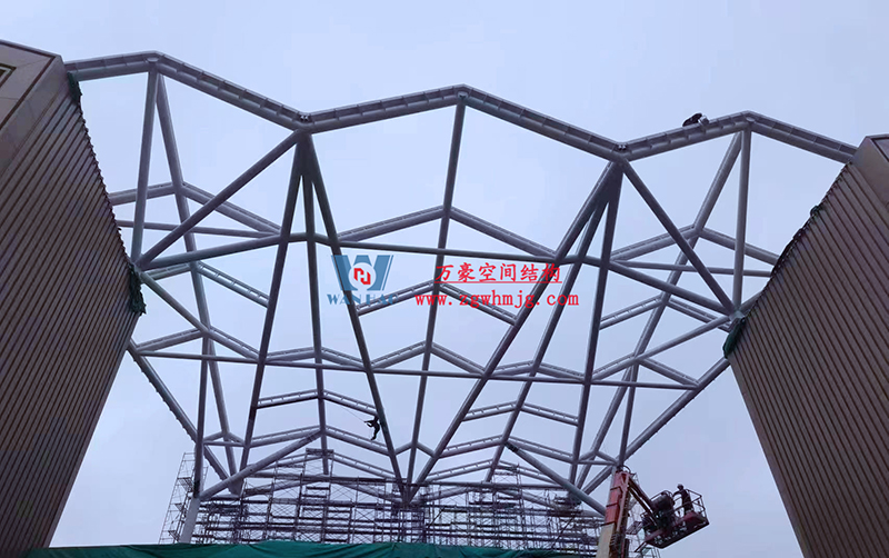 匯工匠精神，抓工程品質(zhì)|合肥文一塘溪津門天幕鋼結(jié)構(gòu)及ETFE氣枕膜工程最新施工進度