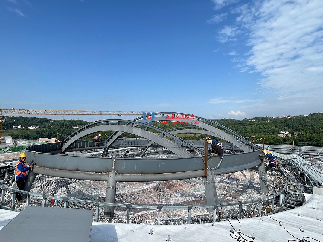 重慶東站站房正在加速建設(shè)，全力繪就項目新篇章