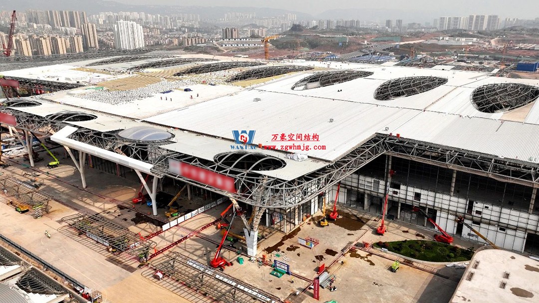 重慶東站站房正在加速建設(shè)，全力繪就項目新篇章