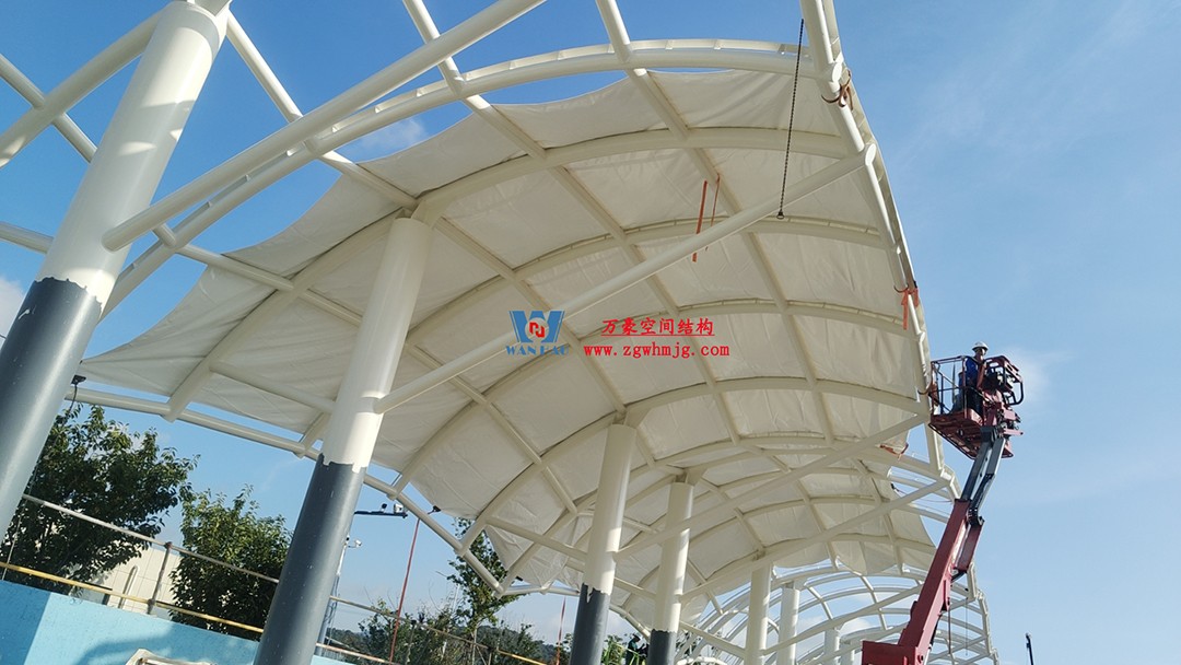 全面加速建設(shè)，創(chuàng)建優(yōu)質(zhì)精品工程