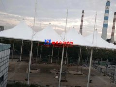 張拉膜結(jié)構(gòu)雨棚遮陽(yáng)棚好嗎？為什么張拉膜雨棚遮陽(yáng)棚如此受歡迎？