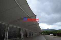 膜結(jié)構(gòu)雨棚報(bào)價(jià)多少錢(qián)？膜結(jié)構(gòu)雨棚價(jià)格是怎么算的？