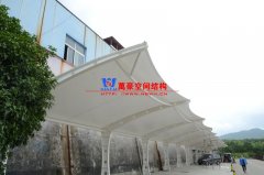 膜結(jié)構(gòu)車棚表面為什么會(huì)有污垢？解決方法是什么？