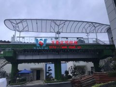 雨棚遮陽棚為什么選膜結(jié)構(gòu)？膜結(jié)構(gòu)雨棚遮陽棚有哪些優(yōu)勢？